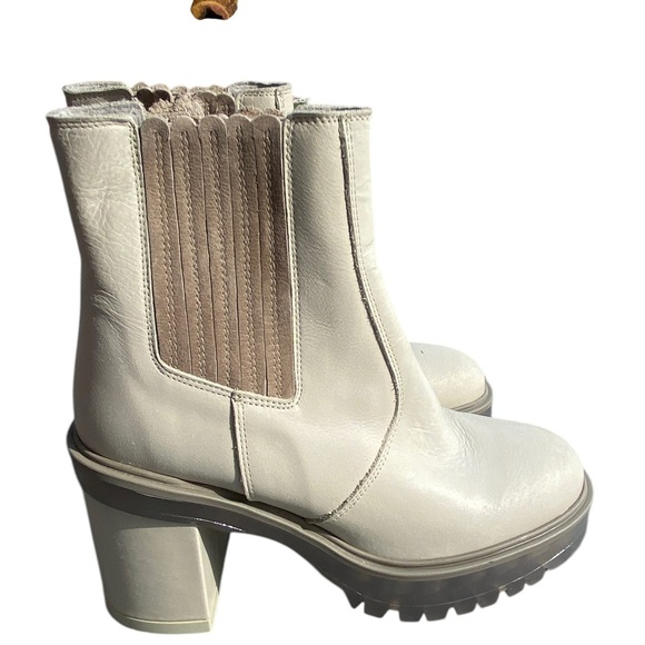 Free People Cream Ankle Boots - Picture 2 of 6